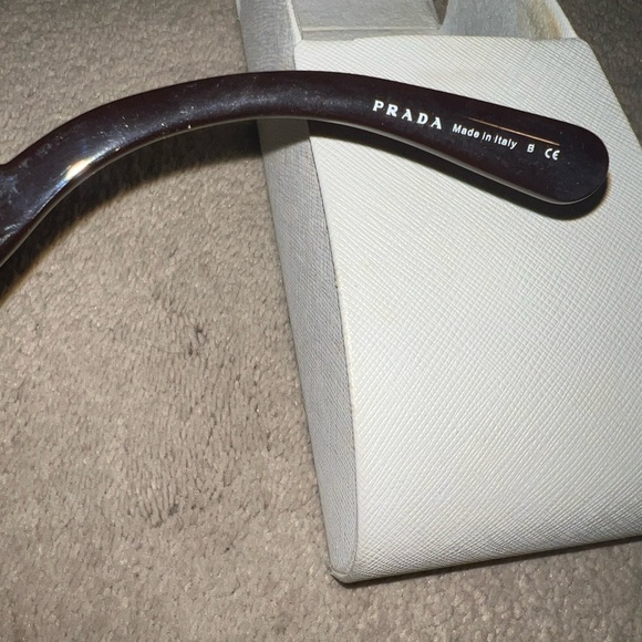 Prada Baroque sunglasses maroon burgundy color - Picture 6 of 6